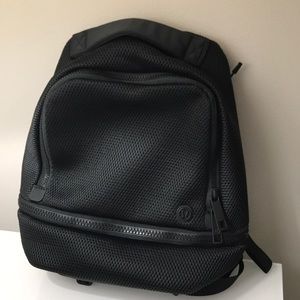Lulu lemon go lightly mesh back pack